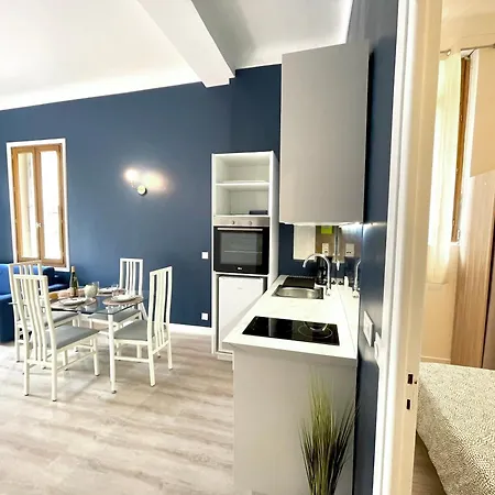 Le Venetia Apartment *